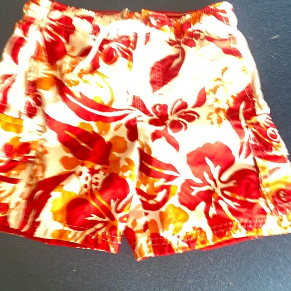 OP swim trunks for your little guy❤️🤍🧡💛 get summer ready- see pic for details - Picture 10 of 11